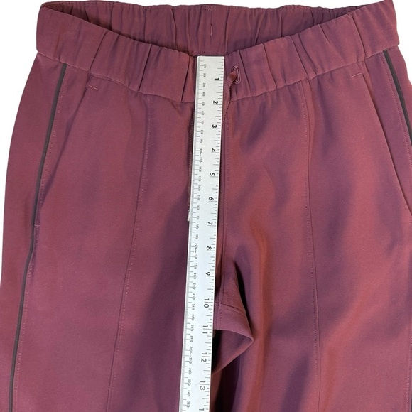 Lululemon Right On Track Pants Burgandy Wine Colored Oversize Womens Size 6 - Picture 5 of 8